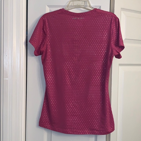Women’s size M Under Armour heatgear t-shirt! - Picture 4 of 6